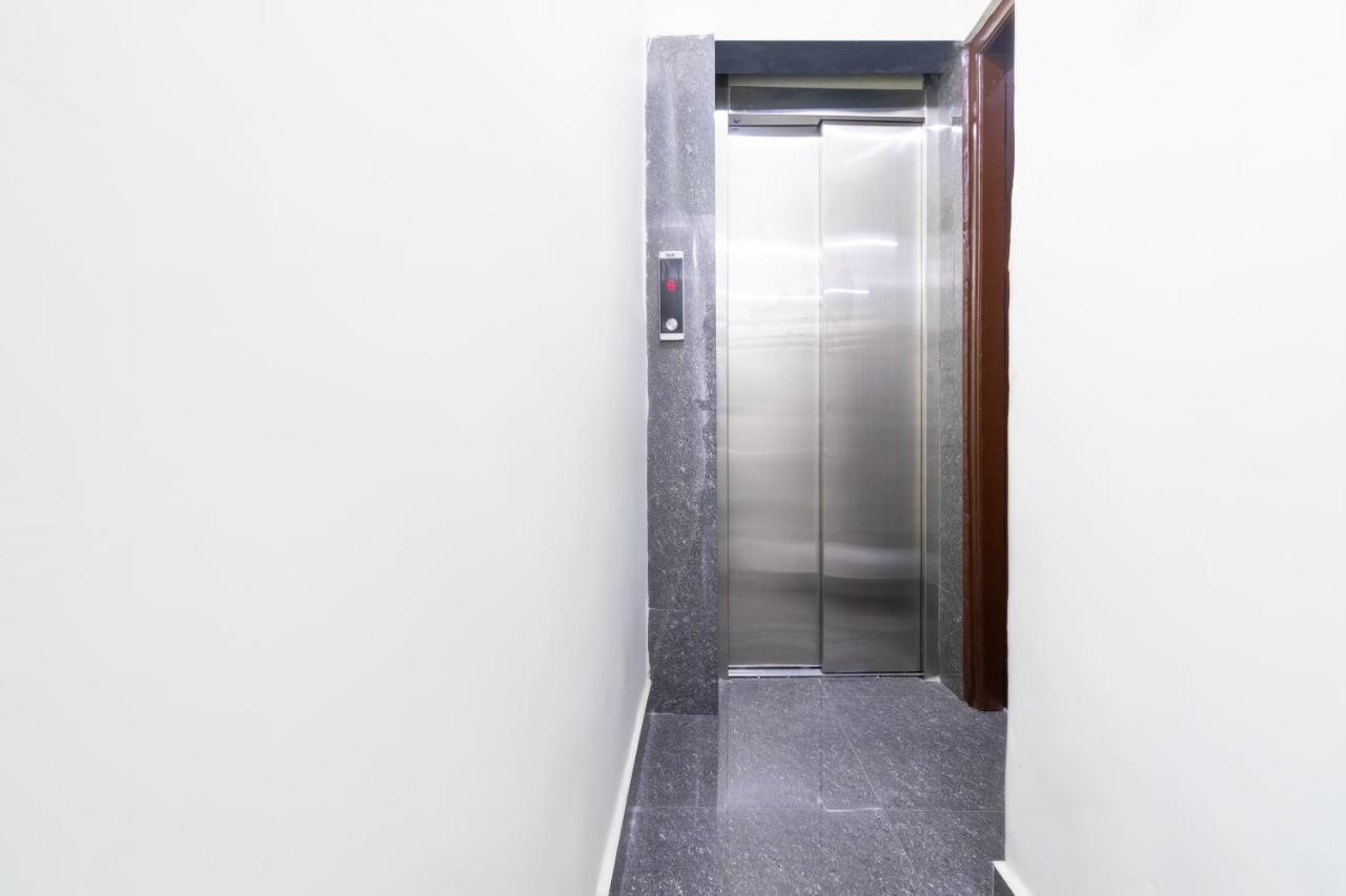 Spot On 45103 Galaxy Grand Hotell Narasimharaja Puram Eksteriør bilde