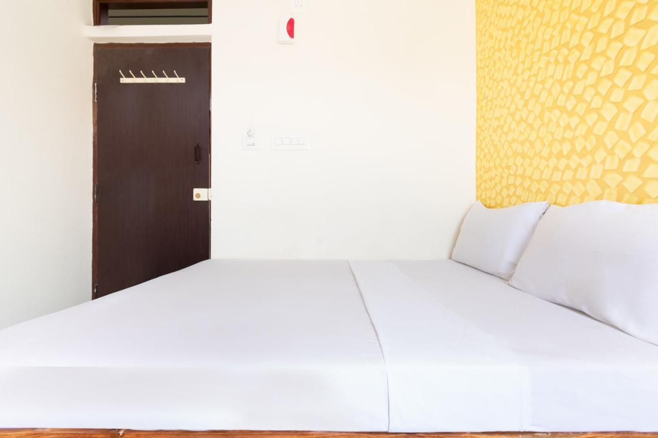 Spot On 45103 Galaxy Grand Hotell Narasimharaja Puram Eksteriør bilde